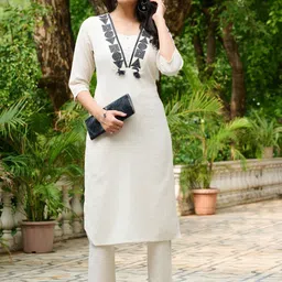 Kaftanize Geometric Yoke Design Thread Work Cotton Flex Kurta With Trousers-picture-7