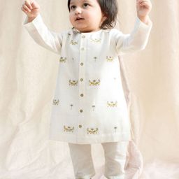 Tiber Taber Boys Ethnic Motifs Embroidered Thread Work Chanderi Silk Kurta With Trousers-picture-8