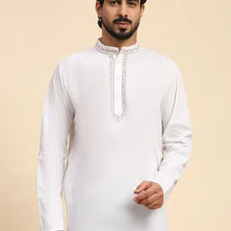 Moda Rapido Floral Yoke Design Thread Work Mandarin Collar Cotton Straight Short Kurta-image-67