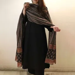 GoSriKi Women Regular Kurta with Palazzos & With Dupatta-picture-8