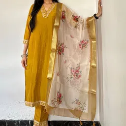 MOKOSH Women Floral Embroidered Regular Sequinned Kurta with Trousers & Dupatta-33