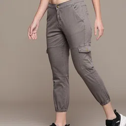 The Roadster Life Co. Women Mid-rise Cargo Style Three-Fourth Joggers-image-97
