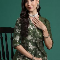 Sangria Ethnic Motifs Printed Angrakha Gotta Patti Kurta with Pyjamas-picture-28