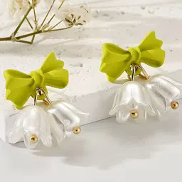 DressBerry Tulip Quirky Studs-50