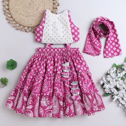 TINY MINY MEE Cotton Woven Sleeveless Mirror Work Detailed Bandhani & Floral Printed Lehenga Choli With Dupatta Set - Pink-image-69