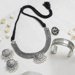 Teejh Pitara Collection Mandana Oxidized Jewellery Set-image-8