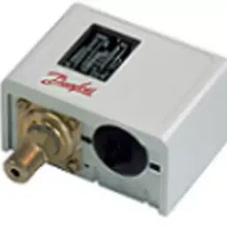 Danfoss -0.2 to 28 bar Pressure Switch KPI36-8