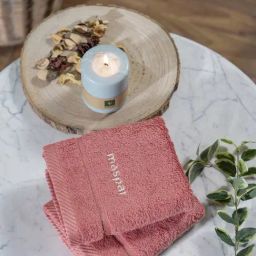 Maspar Amor Red 650 GSM Bamboo & Cotton Bordered Hand Towel - Set of 2-image-11