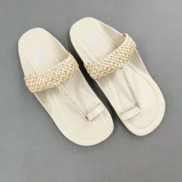 THE MADRAS TRUNK Men Slip-On Comfort Sandals-image-68
