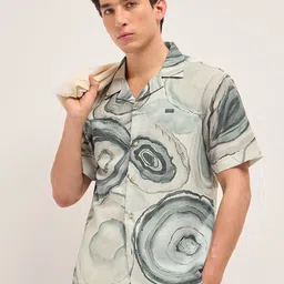 THE BEAR HOUSE Men Relaxed Fit Abstract Printed Cuban Collar Casual Shirt-picture-10