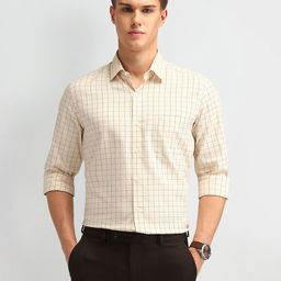 Arrow Men Cutaway Collar Gingham Checked Cotton Slim Fit Formal Shirt-image-34