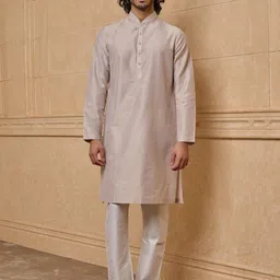 Tasva Men Solid Mandarin Collar Straight Kurta-picture-23