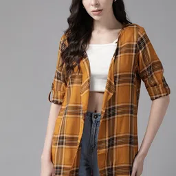 Roadster Women Mustard Checked Shrug-8