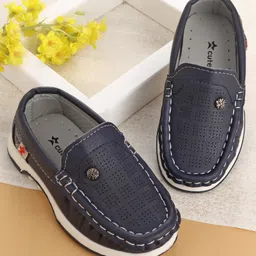Cute Walk by Babyhug Slip On Formal & Partywear Solid Shoes with Flower Applique - Navy Blue-picture-3