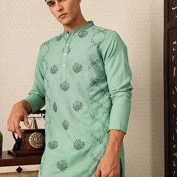 House of Pataudi Floral Thread Work Mandarin Collar Jashn Kurta with Trousers-37