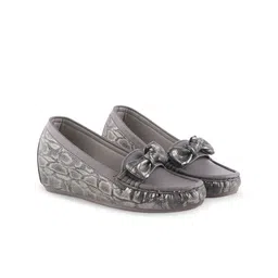 Shoetopia Women Woven Design Slip-On Sneakers-image-10
