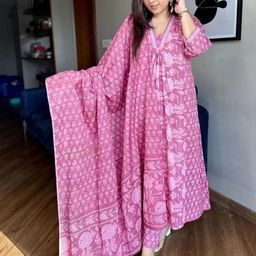 Moda Rapido Women Floral Printed Regular Kurta with Trousers & With Dupatta-picture-26