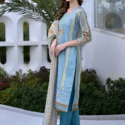 SHREE LAXMINARAYAN EXPORT Floral Printed Sequinned Kurta With Trousers & Dupatta image 4