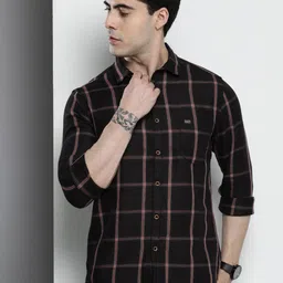 The Indian Garage Co Checked Pure Cotton Casual T-Shirt-image-6
