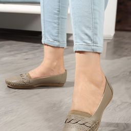 Mast & Harbour Women Mojaris Flats-image-0