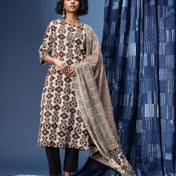 Taavi Ethnic Motifs Printed Bagru Kurta with Trousers & Dupatta image 3