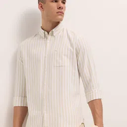 THE BEAR HOUSE Men Slim Fit Striped Casual Shirt-image-57