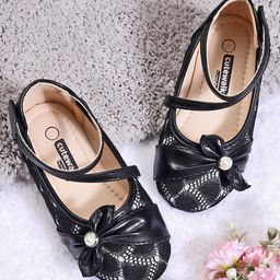 Cute Walk By Babyhug Belly Shoes Bow Applique - Black-image-8