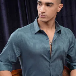 HIGHLANDER Men Spread Collar Textured Cotton Slim Fit Casual Shirt-image-69