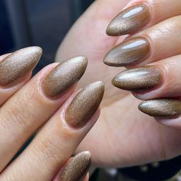 AMOK STORE Set Of 12 Reusable Artificial Nails With Glue Nude Cateye Nails-11