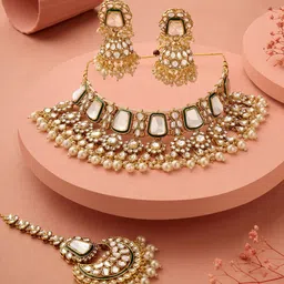 Zaveri Pearls Gold-Plated Meenakari Kundan Stone-Studded & Beaded Jewellery Set-44