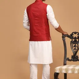VASTRAMAY Men Kurta & Pyjama With Printed Nehru Jacket image 5