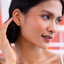 SHAYA Gold-Toned Contemporary Ear Cuff Earrings image 5