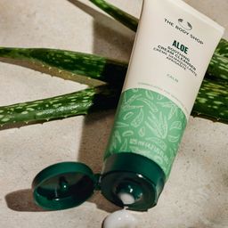 THE BODY SHOP Aloe Smoothening Cream Cleanser - 125ml-0