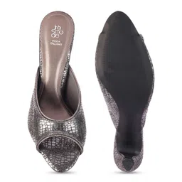 Tresmode Textured Open Toe Slim Heels image 2