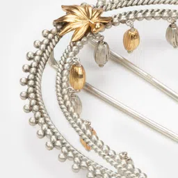 SHAYA Embellished U Pins image 3