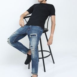 HIGHLANDER Men Blue Tapered Fit Mildly Distressed Heavy Fade Stretchable Ripped Jeans-image-95