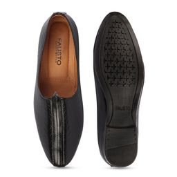 FAUSTO Men Textured Pointed Toe Lightweight Mojaris image 5