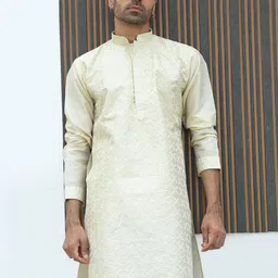 KRAFT INDIA Men Embroidered Sequinned Kurta-30
