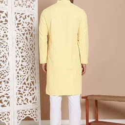 Jompers Men Embroidered Regular Sequinned Kurta with Pyjamas image 5