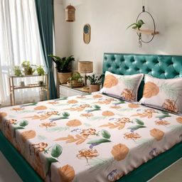 Arrabi Peach-Coloured & Orange Floral 300 TC King Bedsheet with 2 Pillow Covers-11