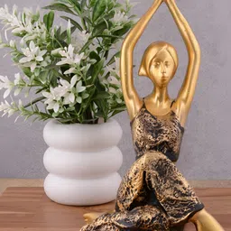 Zart Gold-Toned Religious Figurine Showpiece-picture-11
