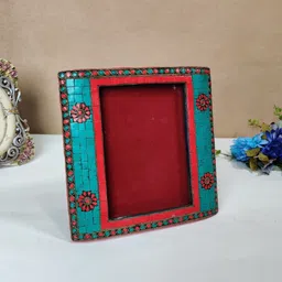 THE HOME CO. Blue & Red Table Photo Frames-image-8