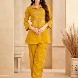 Kaftanize Floral Embroidered Shirt With Trouser Co-Ord Set-picture-34