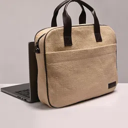 earthbags Structured Handheld Bag-51