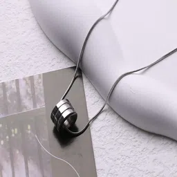 DressBerry Circular Shaped Pendant Chain-43