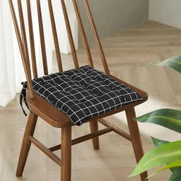 Kuber Industries Black & Maroon 4 Pieces Checked Cotton Chair Pads-30