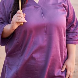 TITTLI Plus Size V-Neck Tunic With Trousers Co-Ords image 4