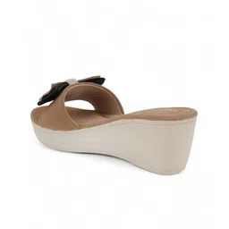 DressBerry Embellished Wedge Sandals with Bows-42