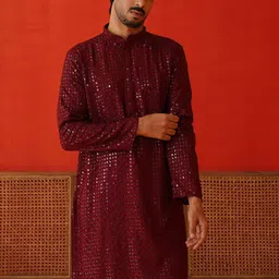 Jompers Men Geometric Embroidered Sequinned Kurta-image-25