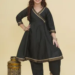 Bitiya by Bhama Girls Angrakha Gotta Patti Kurta with Trousers-image-27